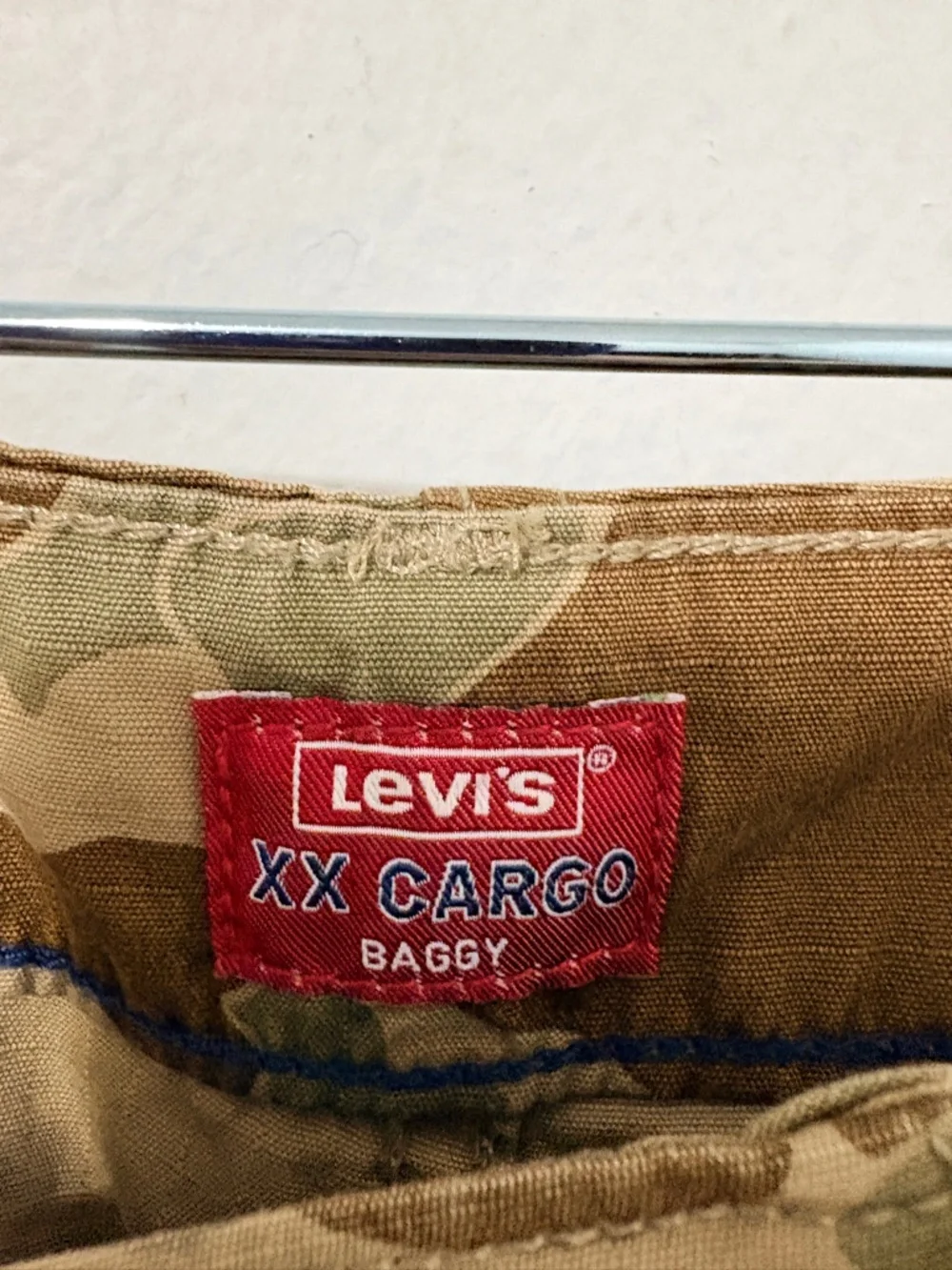 NWT Levi's XX Cargo Baggy Fit Pants in Camo - size 36 x 32